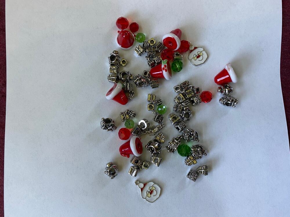 Christmas Holiday Winter Santa Silver Beads Charms